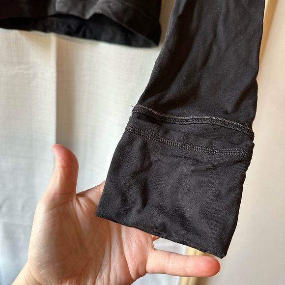 Lululemon It’s Rulu Run Long Sleeve Cropped 1/2 zip. Size 8. Black. - Picture 7 of 10